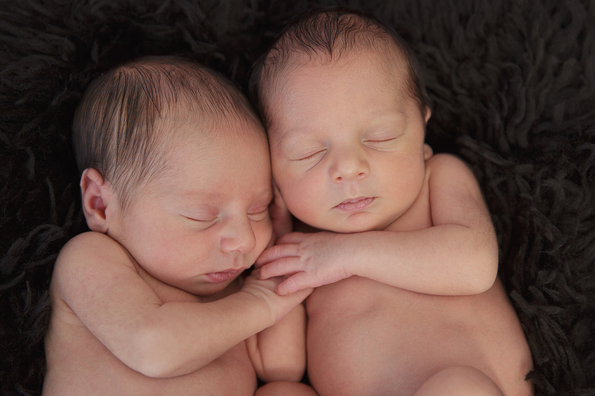 Fotografía recién nacidos gemelos en Barcelona